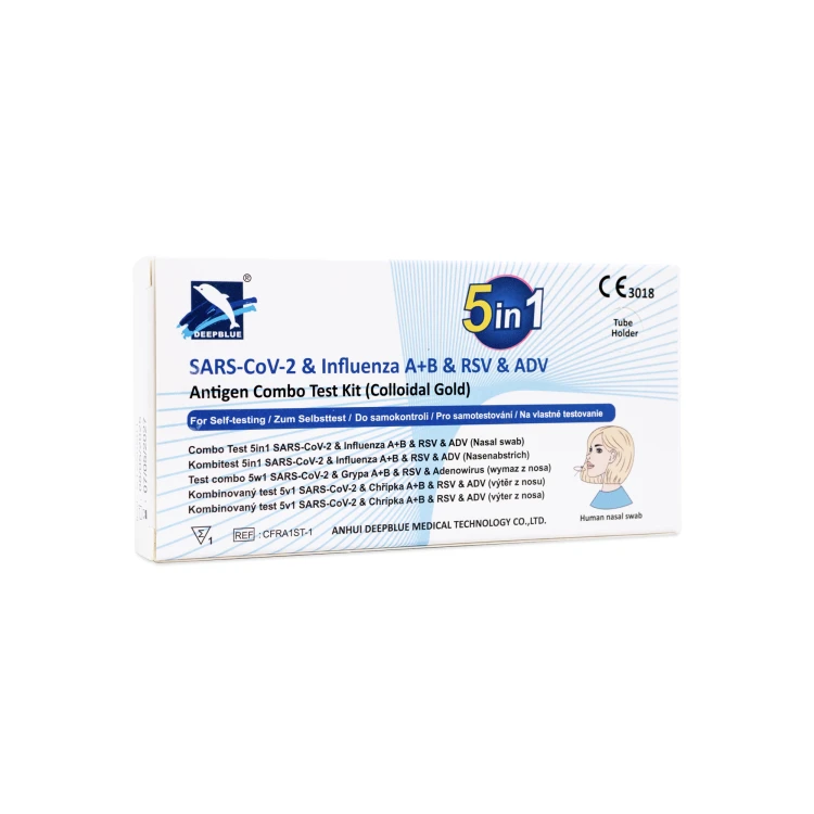 Opakowanie testu 5w1 Deepblue SARS-CoV-2 &amp; Influenza A+B &amp; RSV &amp; ADV w białej kolorystyce z niebieskimi elementami graficznymi oraz dużym logo "5 in 1", obok ilustracja twarzy wskazująca metodę pobrania wymazu z nosa.