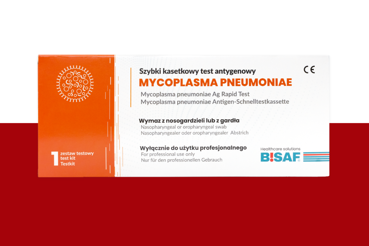 Pojedyncze opakowanie testu kasetkowego BISAF na Mycoplasma Pneumoniae. Prostokątne pudełko w odcieniach bieli i pomarańczu. Na froncie widoczny napis ‘Szybki kasetkowy test antygenowy na Mycoplasma Pneumoniae’, oznaczenia CE oraz logo BISAF.